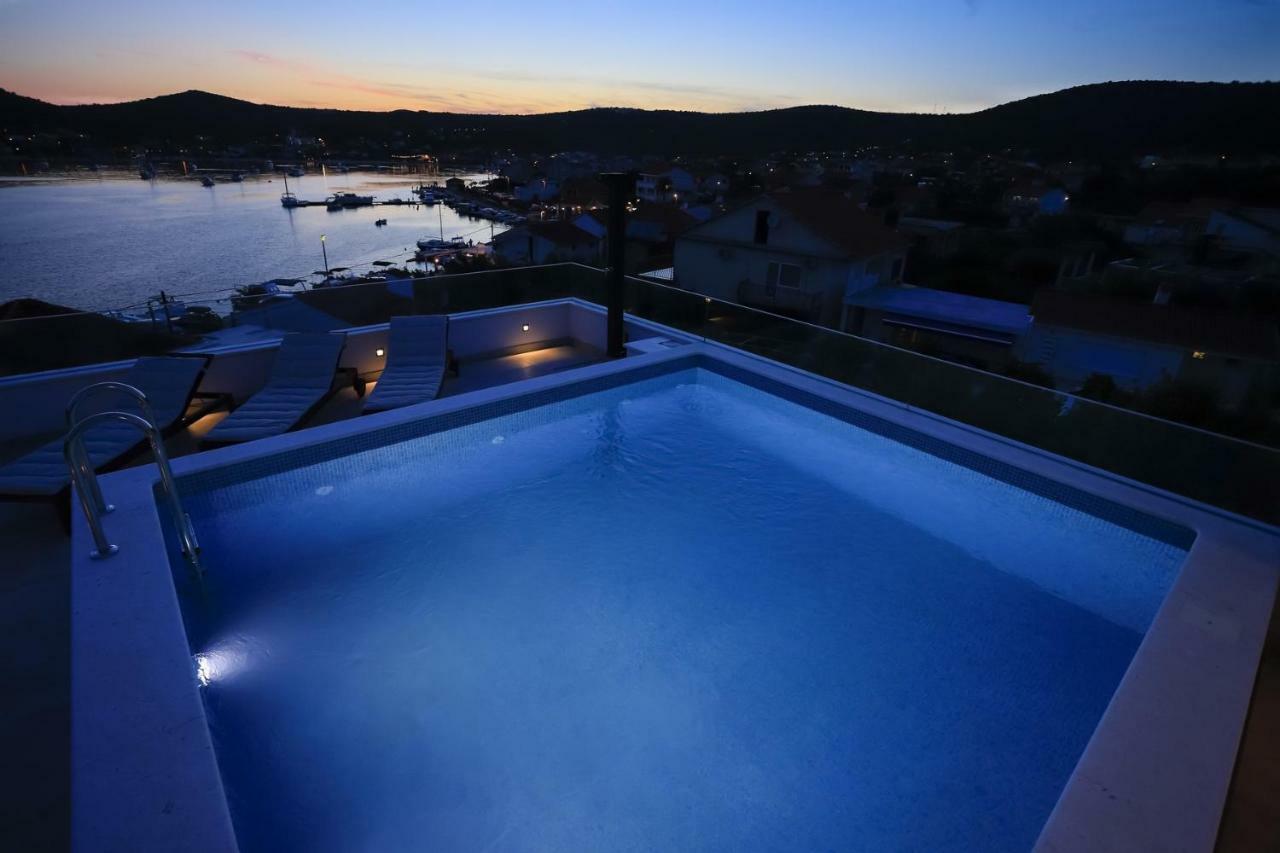 Villa Adastra Vinišće Extérieur photo